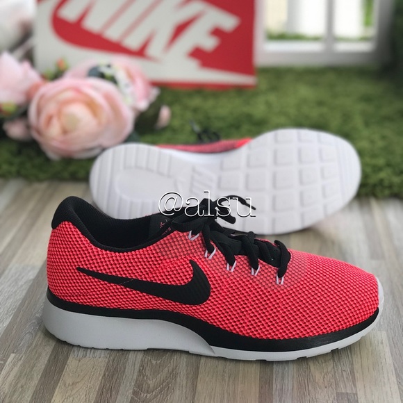 🎁 Santa’s Special 🎄 NWT Nike Tanjun Racer Tropical 🌴 Pink Women Size 7.5 8.5 - Picture 2 of 7